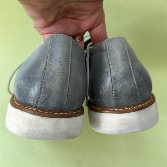 Grayish blue English Laundry leather shoes